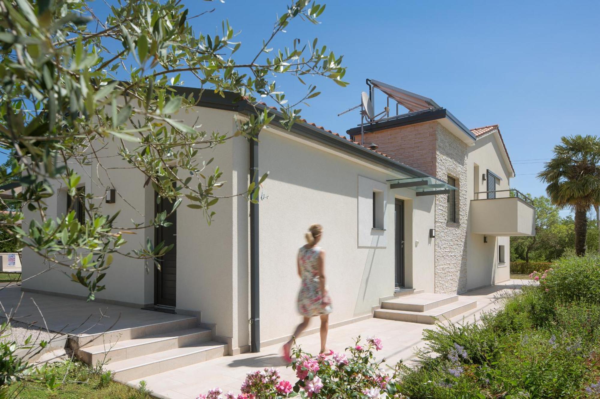 לאבין Villa Del Sol With Large Garden Perfect For Families מראה חיצוני תמונה