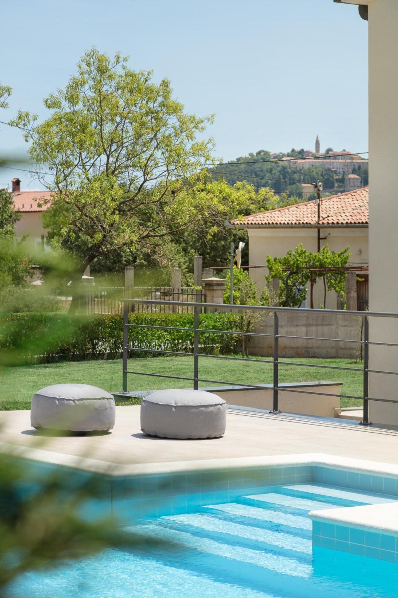 לאבין Villa Del Sol With Large Garden Perfect For Families מראה חיצוני תמונה